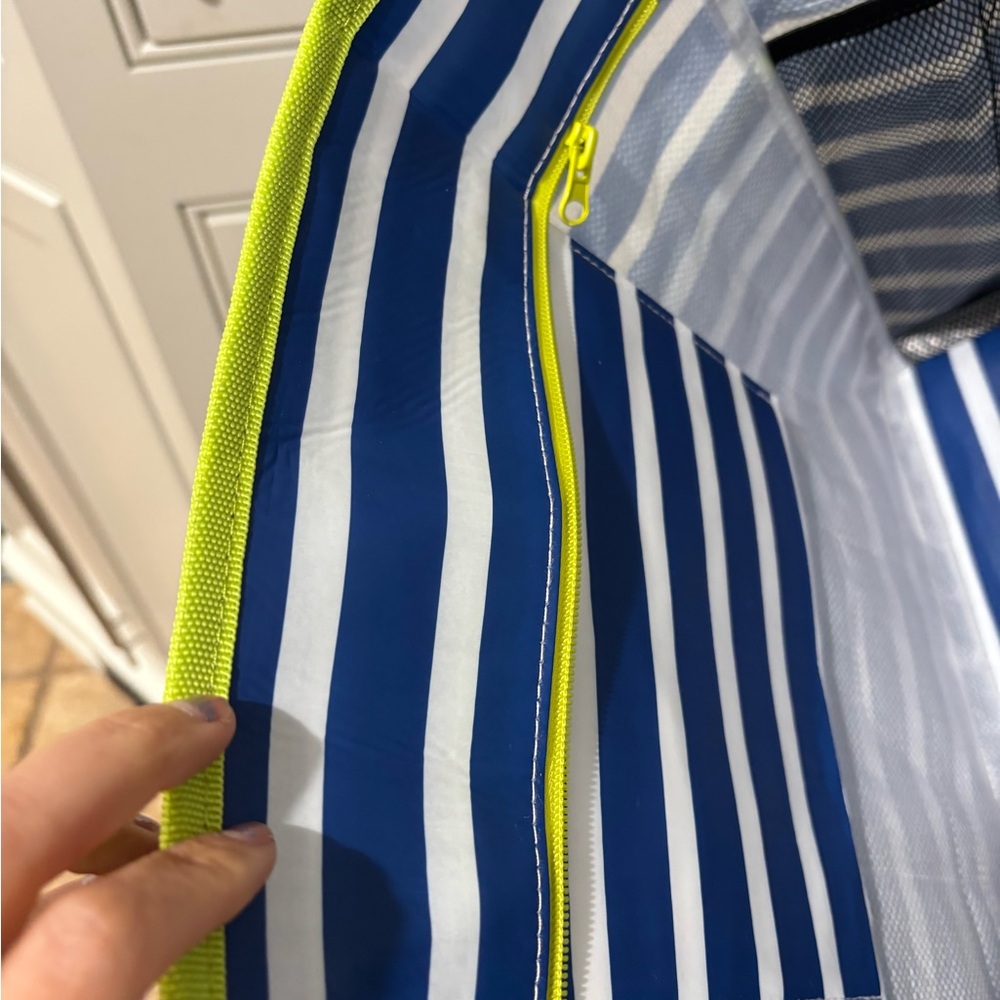 Scout Blue and Yellow Striped Tennis tote new with tags - Picture 6 of 6